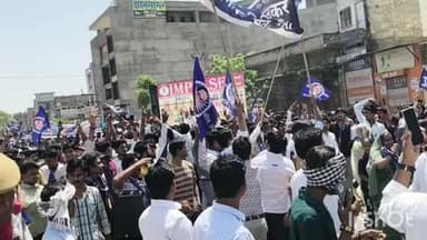 दौसा: भीमराव अंबेडकर जयंती पर निकली विशाल वाहन रैली, जहां मोहम्मद ने किया भागीदारी