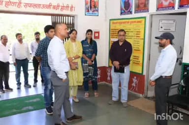 झाबुआ: कलेक्टर ने जनजातीय सीनियर बालक छात्रावास रामा का औचक निरीक्षण किया