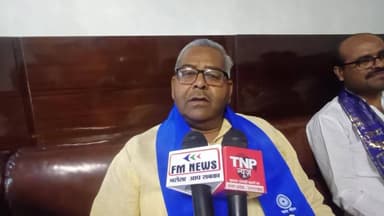 #बाबा साहब #भीमराव अंबेडकर की #जयंती बरनाहल नगर #पंचायत बड़े ही #धूमधाम के साथ #मनाई गई जानकारी देते #योगेंद्र गुप्ता