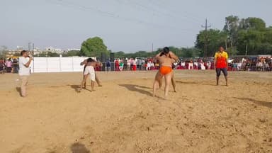 सरिता विहार: ओखला विधानसभा क्षेत्र के अली गांव में महा दंगल का आयोजन, रॉबर्ट वाड्रा भी पहुंचे