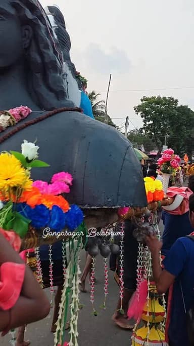 গঙ্গাসাগর থেকে পবিত্র গঙ্গাজল নিয়ে চৌরঙ্গী শিবালয় মন্দির এর উদ্দেশ্যে রওনা।।
#sagardwip #Gangasagar #SHIB #mahadev #Sh...