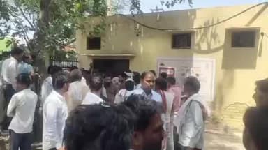 राजाखेड़ा: राजाखेड़ा में दर्दनाक सड़क हादसे में तीन की मौत, घर से एक साथ उठीं तीन अर्थियां, पूरे गांव में नहीं जला चूल्हा