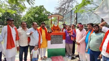 जाले विधानसभा के सिंहबाडा मुख्यालय पर डॉ भीमराव अम्बेडकर जी को मालार्पन कर नमन किए.