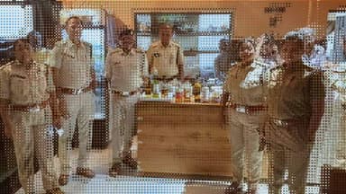 ढाबों में अवैध रूप से शराब खोरी पर इंदौर एक्साइज की संयुक्त टीम ने की छापामार कार्रवाई #इंदौर#आबकारी पुलिस #मध्यप्रदेश