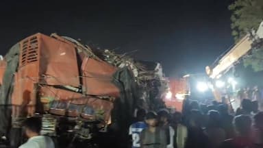 चंडीगढ़ हाईवे पर हुआ हादास, कई घंटे नेशनल हाईवे पर लगा जमा, पुलिस व आम जन ने ड्राइवर को जिंंदा निकाला