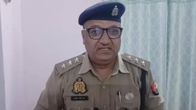 #बांदा थाना पैलानी क्षेत्रांतर्गत ग्राम खप्टिहाकला में एक बुजुर्ग महिला की उसके पोते द्वारा गला दबाकर हत्या करने व पोते ...