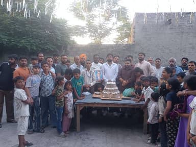 ਮਾਤਾ ਕਲਸੀ ਨਗਰ ਮਾਰਕੀਟ ਦੇ ਦੁਕਾਨਦਾਰਾਂ ਵੱਲੋਂ ਮਨਾਇਆ ਗਿਆ ਡਾਕਟਰ ਭੀਮ ਰਾਓ ਅੰਬੇਡਕਰ ਜੀ ਦਾ ਜਨਮ ਦਿਵਸ। ਬੀਜੇਪੀ ਦੇ ਆਗੂ ਗੋਲਡੀ ਨਾਹਰ ਨੇ ਕੱਟ...