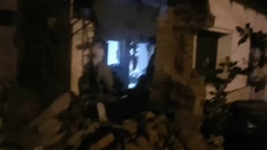 ಗದಗ: ಬೆಟಗೇರಿಯಲ್ಲಿ ಕುಸಿದ ಮನೆ ಗೋಡೆ, ತಪ್ಪಿದ ಭಾರಿ ದುರಂತ