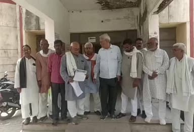 मऊ: बड़गांव में स्वर्ण समाज के लोगों ने अनुसूचित जाति के साथ किया दुर्व्यवहार, पीड़िता ने जिलाधिकारी से न्याय की लगाई गुहार