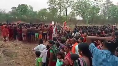 ବୌଦ୍ଧ ସଦର: ବୌଦ୍ଧ ଜିଲ୍ଲାରେ 21 ଦିନ ଧରି ଚାଲିଥିବା ଦଣ୍ଡଯାତ୍ରା ଉଦଯାପିତ, ଖଣ୍ଡି କନପାରେ ଆଜି ହେଲା ମେରୁଯାତ୍ରା