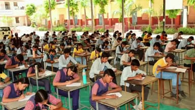 राजसमंद: राजसमंद में राजस्थान पुलिस के 77वें स्थापना दिवस पर जिला स्तरीय प्रश्नोत्तरी आयोजित, होनहार विद्यार्थियों को पुरस्कृत किया गया