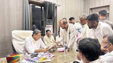 नोखा: नोखा में खाद्य मंत्री सुमित गोदारा ने मैराथन जनसुनवाई की, 500 से अधिक परिवेदनाओं के निस्तारण के दिए निर्देश