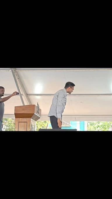 বিষ্ণুপুরে জনতার উচ্ছ্বাসে আবেগাপ্লুত শ্রী অভিষেক বন্দ্যোপাধ্যায়।
যতই করো হামলা
#AbarJitbeBangla
#NewsUpdate #LiveNew...