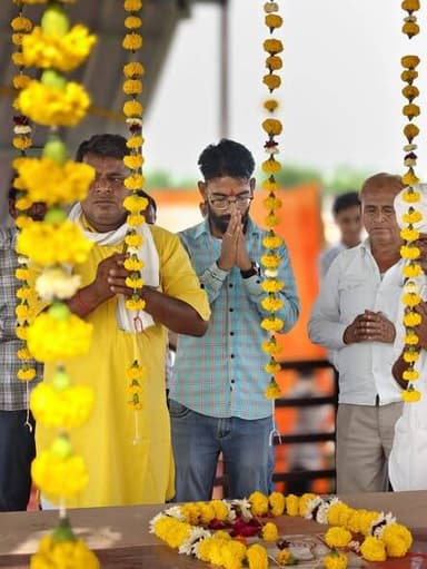 संत श्री हरीराम जी जोया की जिवंत समाधि पर बरसी जागरण में भजन गायक कलाकार श्री अर्जुन जी बजाड़ द्वारा शानदार भजन भक्ति का...