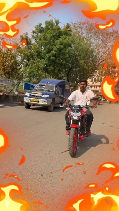 Introducing the future of performance from TVS, All New TVS Raider 🏍
Aggressive DRLs, sporty tank, bold stance, 0–60 in...