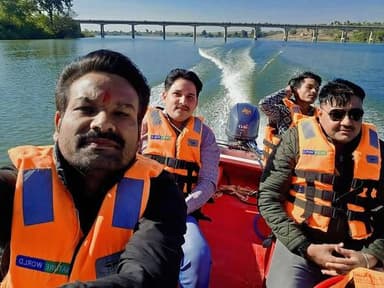 बोटिंग.... अपनो के साथ