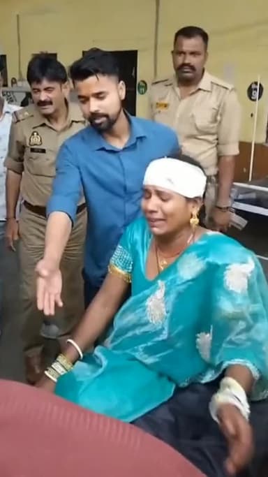 बांगरमऊ: उन्नाव में बाइक और ट्रैक्टर ट्रॉली की भिड़ंत में चालक की मौत, पत्नी, देवरानी और एक साल की बेटी घायल, एक महिला रेफर