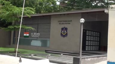 આણંદ: કરમસદ સંદેશર ચોકડી પાસે ઇકો કાર અને એકટીવા ને અકસ્માત થતાં એકટીવા ચાલકને જાનથી મારી નાખવાની ધમકી