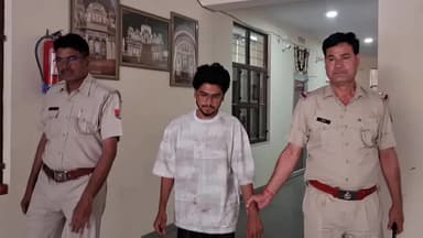 चूरू: अगुणा मोहल्ला में तिजोरी से गहने चोरी करने के आरोपी को गिरफ्तार किया गया, पुलिस ने गहने किए बरामद