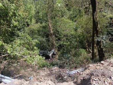 चमोली: गोपेश्वर चोपता मोटर मार्ग पर मंडल से करीब 12 किलोमीटर आगे दिलों बैंड के पास सेना का वाहन दुर्घटनाग्रस्त, दो जवान घायल