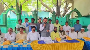 ಹಡಗಲಿ: ಪಟ್ಟಣದ ಗೌಸಿಯನಗರದಲ್ಲಿ 'ತಾಲೂಕು ಮಟ್ಟದ ಸಾಮೂಹಿಕ ಉಚಿತ ಸನ್ನತಿ'ಕಾರ್ಯಕ್ರಮ: ಶಾಸಕ ಕೃಷ್ಣ ನಾಯ್ಕ್ ಭಾಗಿ