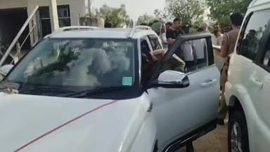 ਬਰਨਾਲਾ: ਆਈਟੀਆਈ ਚੌਂਕ ਨੇੜੇ ਲਾਵਾਰਸ ਹਾਲਤ ਵਿੱਚ ਮਿਲੀ ਲਾਸ਼ ਪੁਲਿਸ ਵੱਲੋਂ ਲਾਸ਼ ਨੂੰ ਕਬਜ਼ੇ ਚ ਲੈਣ ਤੋਂ ਬਾਅਦ ਮੋਰਚਰੀ ਘਰ ਖਵਾਇਆ ਗਿਆ ਜਾਂਚ ਜਾਰੀ