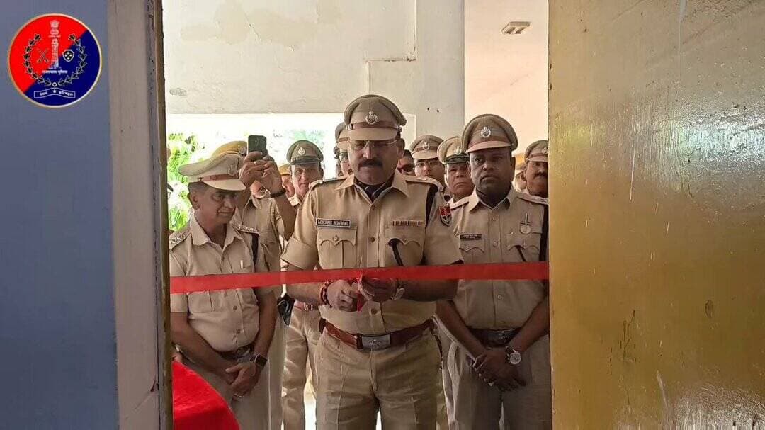 सेवा भी, स्वास्थ्य भी और संवेदना भी! 👮♂️✨
आज 'राजस्थान पुलिस दिवस' के विशेष अवसर पर पुलिस लाइन, करौली में पुलिस अधीक्षक...