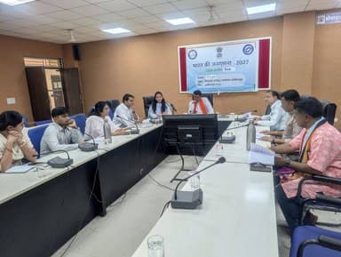 *जनगणना 2027 की प्रकिया पर विचार विमर्श हेतु कलेक्टर सभाकक्ष में अनुसूचित जाति कल्याण मंत्री श्री नागर सिंह चौहान की उपस...