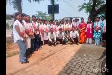 গুৱাহাটী: সদ্য ঘোষিত হাইস্কুল শিক্ষান্ত পৰীক্ষাত উত্তীৰ্ণ ছাত্ৰ ছাত্ৰীক সম্বৰ্ধনা সোণাপুৰত