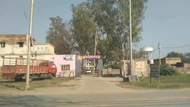 अमृतपुर: चाचू पुर जटा पुर में तिलक समारोह के दौरान हर्ष फायरिंग में एक व्यक्ति के सीने में लगी गोली, निजी अस्पताल में भर्ती