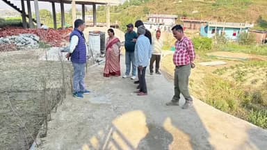 चम्पावत: नगर पालिका अध्यक्ष प्रेमा पांडे ने विकास कार्यों का किया औचक निरीक्षण