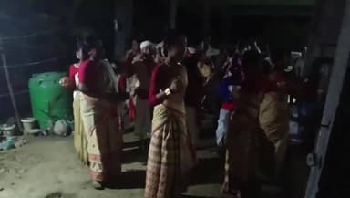 ডিফু: কাৰ্বি আংলঙৰ বকলীয়াত গোসাঁই বিহু উৎযাপন, বিহু পৰিবেশন কৰে ডেকা গাভৰুৱে