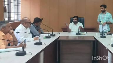 ಯಲ್ಲಾಪುರ: ತಾಲೂಕಡಳಿತ ಸಭಾಭವನದಲ್ಲಿ ನಡೆದ ಬಸವೇಶ್ವರ ಜಯಂತಿ ಪೂರ್ವಭಾವಿ ಸಭೆ