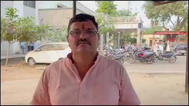 टिमरनी: बड़झिरी अग्निकांड: पीड़ितों को मिला सहारा, जनसहयोग से 8 परिवारों को वितरित की गई राहत सामग्री