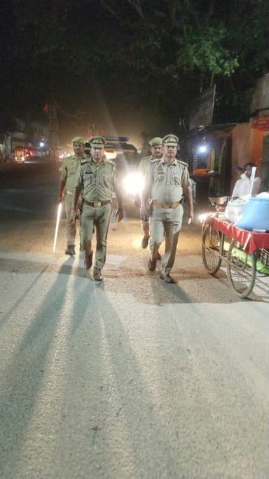 पुलिस अधीक्षक कन्नौज विनोद कुमार के निर्देशन में जनपद में शांति एवं कानून व्यवस्था बनाये रखने हेतु थाना तिर्वा पुलिस द्...