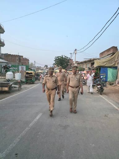 पुलिस अधीक्षक कन्नौज विनोद कुमार के निर्देशन में जनपद में शांति एवं कानून व्यवस्था बनाये रखने हेतु थाना सकरावा पुलिस द्...