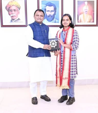 #୧୦ମ_ଶ୍ରେଣୀ_ପରୀକ୍ଷାରେ_୫୦୦ରୁ_୫୦୦_ମାର୍କ_ରଖି_ସଫଳତା
ମାନ୍ୟବର ମୁଖ୍ୟମନ୍ତ୍ରୀ ଶ୍ରୀ ମୋହନ ଚରଣ ମାଝି ଙ୍କୁ ଚଳିତ CBSE ୧୦ମ ଶ୍ରେଣୀ ପରୀକ୍ଷ...