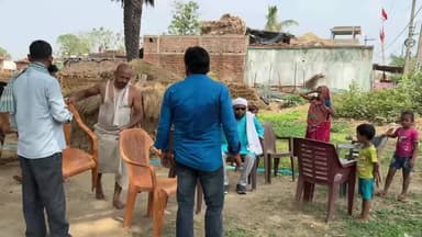 गोड्डा: मातृ सेवा सदन व होपवेल की पहल, जफर अंसारी ने गोड्डा जिले के गोढ़ी में पीड़ित परिवार को आर्थिक सहायता दी