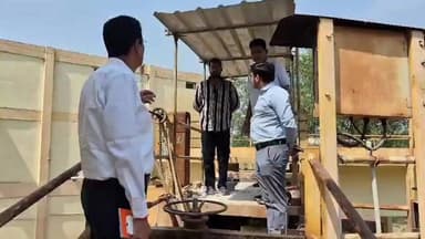 जिला कलेक्टर प्रताप नारायण यादव ने आज प्रातः 10 बजे आकस्मिक भ्रमण के दौरान सर्वप्रथम फिल्टर प्लांट का निरीक्षण किया
#Da...