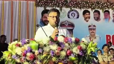 సూర్యాపేట: సురక్షిత ప్రయాణమే ‘అరైవ్ అలైవ్’ లక్ష్యం: కలెక్టర్ తేజస్ నంద్ లాల్ పవార్