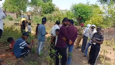 उचेहरा: हाईकोर्ट के आदेश पर वार्ड 14 में मकान गिराने पहुंचा राजस्व अमला