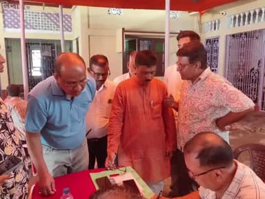 ধর্মনগর: ধর্মনগর কেন্দ্রের BJP দলের প্রার্থীর বাসভবনে আসেন বিভিন্ন সমস্যা নিয়ে এলাকার মানুষ