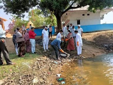 आओ बचाएं जल, सुरक्षित करें कल
--
विधायक ने तालाब के सफाई कार्य किया श्रमदान, जल संरक्षण का दिया संदेश
...
प्रदेश के मु...