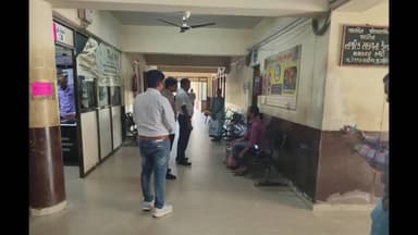 દેવગઢબારીયા: દાહોદ કલેકટર યોગેશ નિરગુડે દ્વારા મામલતદાર કચેરી દેવગઢબારીયાની મુલાકાત લીધી