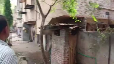 अलीपुर: शाहदरा में MCD का पीला पंजा, अवैध कब्जों पर बड़ी कार्रवाई