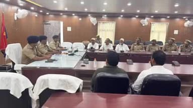 भिनगा: एसपी ऑफिस भिनगा में अपर पुलिस अधीक्षक ने व्यापारियों के साथ मासिक गोष्ठी की, गार्ड चौकीदारों का पुलिस वेरिफिकेशन के दिए निर्देश