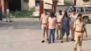 मीनापुर: सिवाईपट्टी में चोरी की घटना के मामले में फरार 2 चोर गिरफ्तार, चोरी का सामान भी बरामद