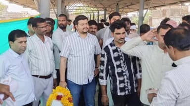 कोलारस: कलेक्टर के निर्देश पर तहसीलदारों ने कोलारस-बदरवास उपार्जन केंद्रों का किया औचक निरीक्षण, व्यवस्थाओं का लिया जायजा