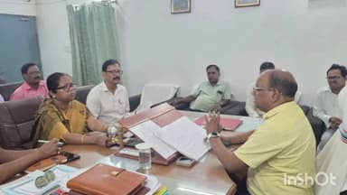 रानीश्वर: रानीश्वर प्रखंड कार्यालय में समाज कल्याण विभाग की योजनाओं की समीक्षा बैठक हुई