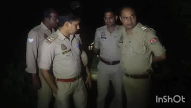 छिबरामऊ: काली नदी पुल के पास झाड़ियों में एक युवती का शव मिला, स्थानीय लोगों ने पुलिस को दी सूचना, जांच में जुटी पुलिस